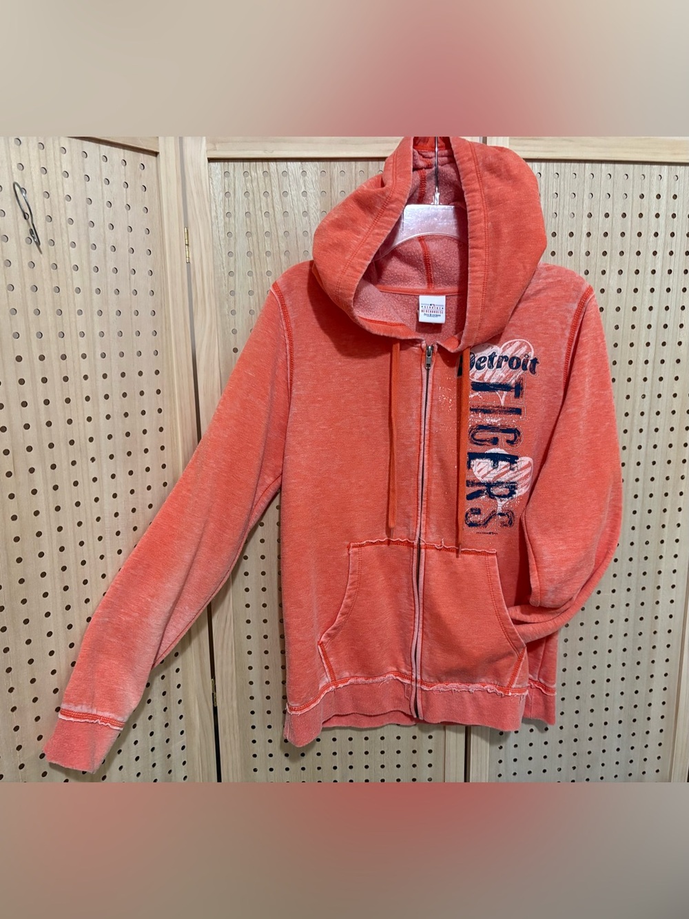 Ladies Orange Zip-Up Hoodie with Detroit Tigers Graphic MLB 5th & Ocean Large